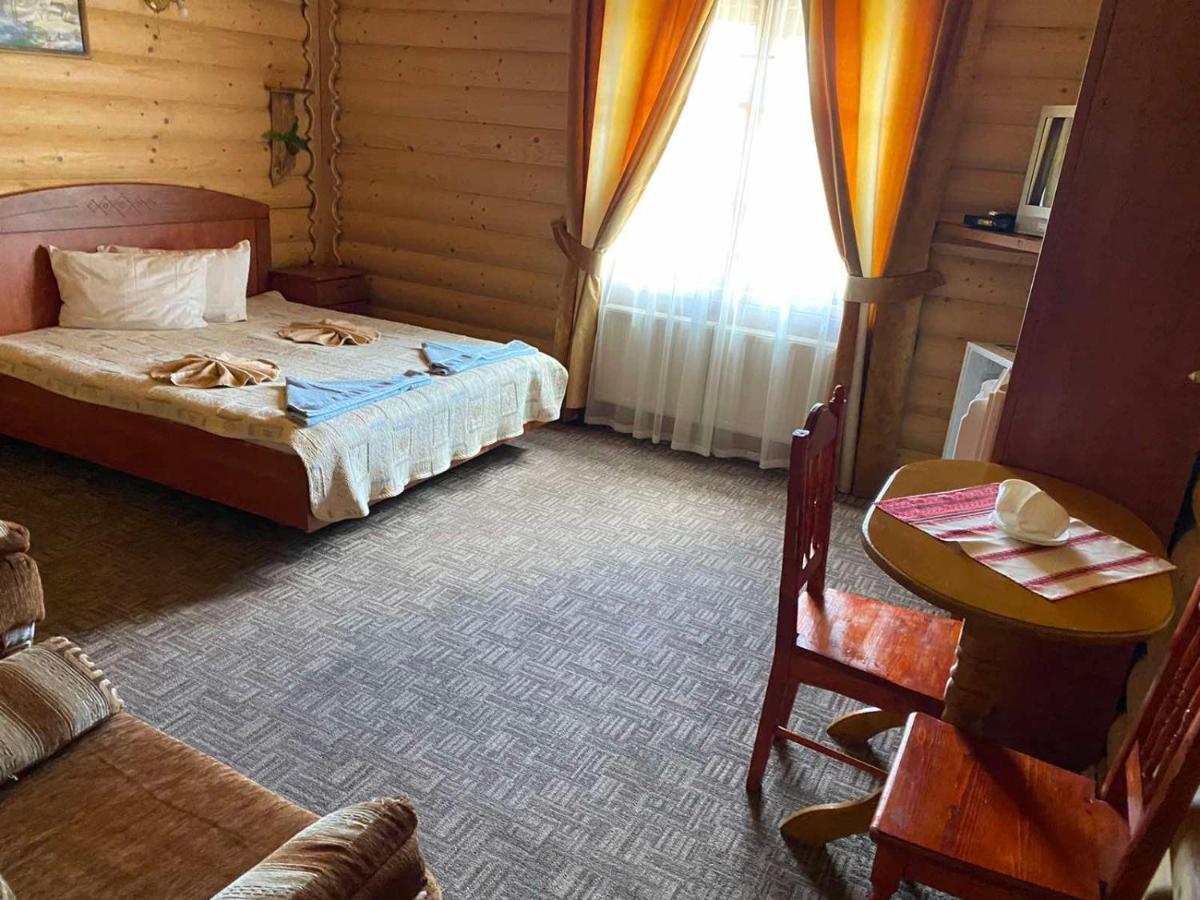 Panorama Karpat Hotel Yablunytsya Exterior photo